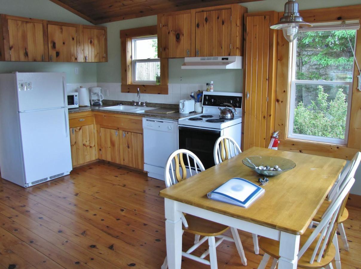 Larinda'S Landing Oceanfront Cottages Halifax Zewnętrze zdjęcie